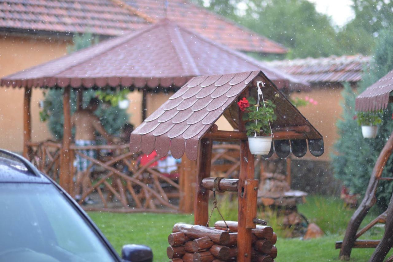 Country House Egomer Calugari Exterior foto